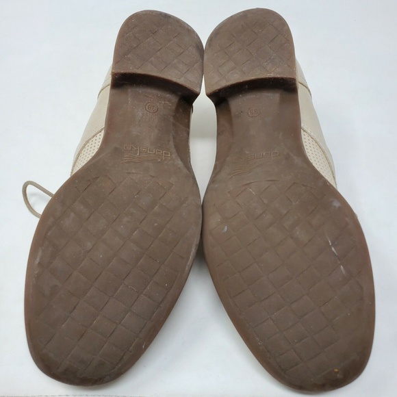 Dansko Womens Sand Lousie Taupe Perforated Beige - Picture 9 of 11